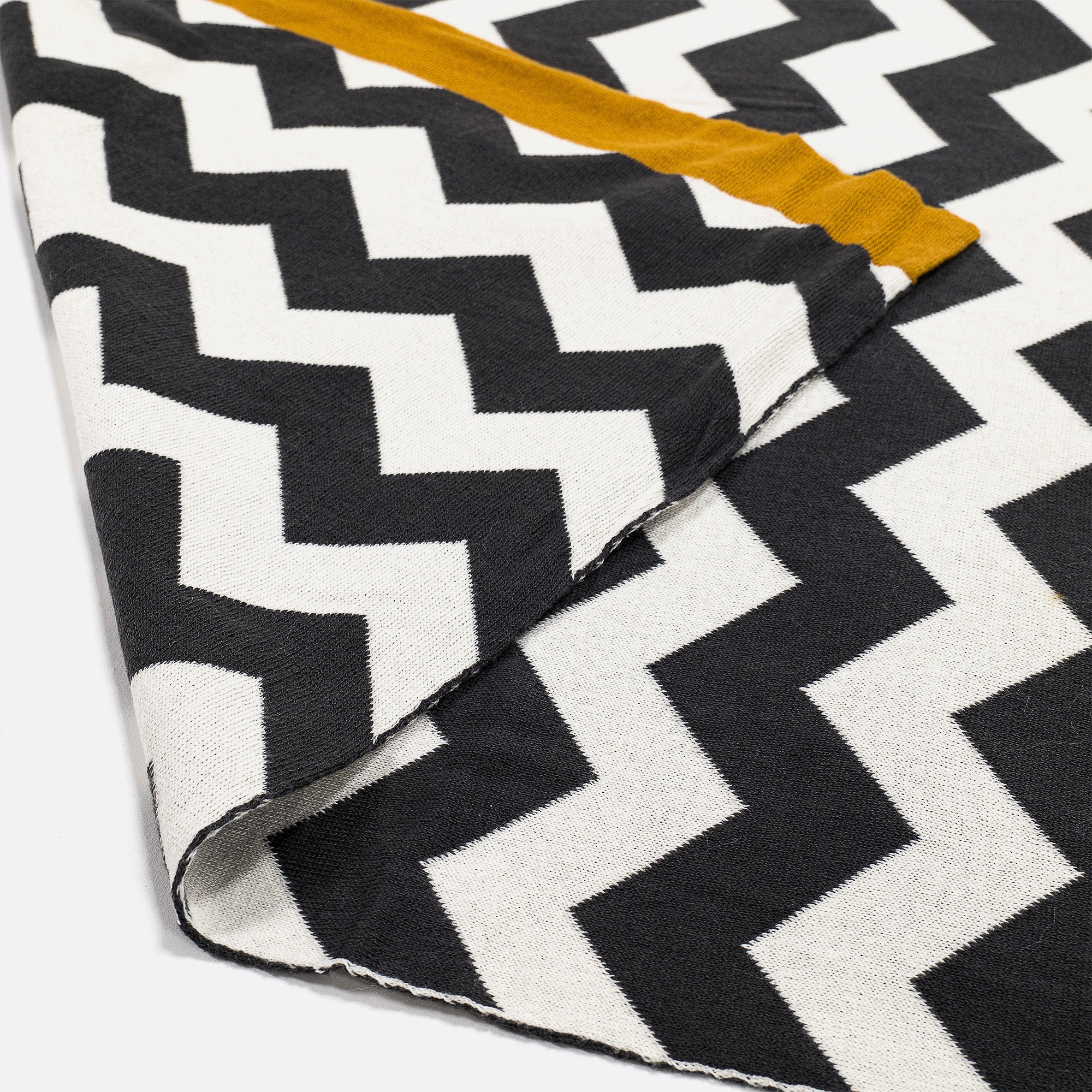 Kuscheldecke / Tagesdecke - Gestrickte Aztec - Image 3